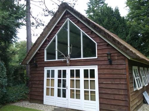 Tuinhuis bij villa te Wassenaar